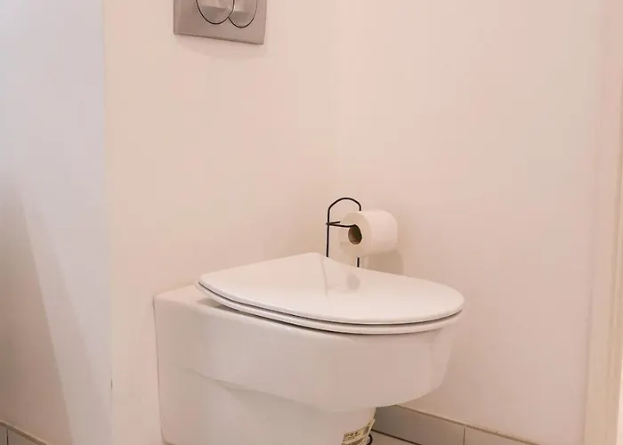 Chouette Pres De L'arena Et De La Gare Centre De *