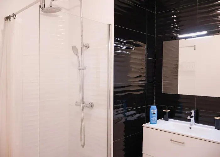 Chouette Pres De L'arena Et De La Gare Centre De